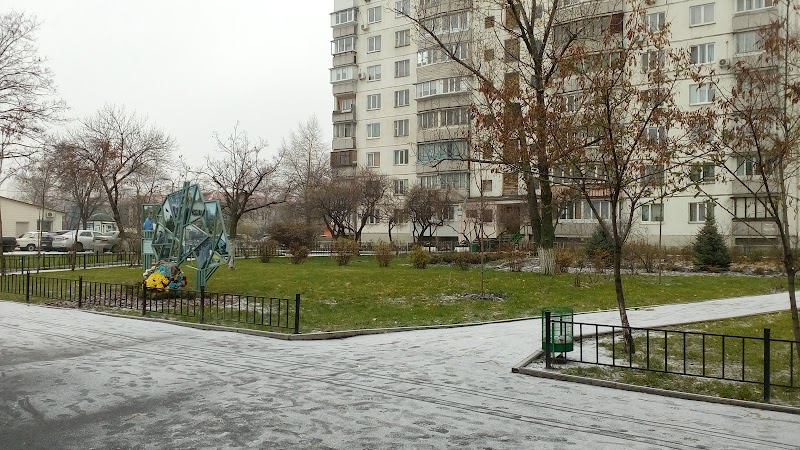 Сквер імені Володимира Мельнічука